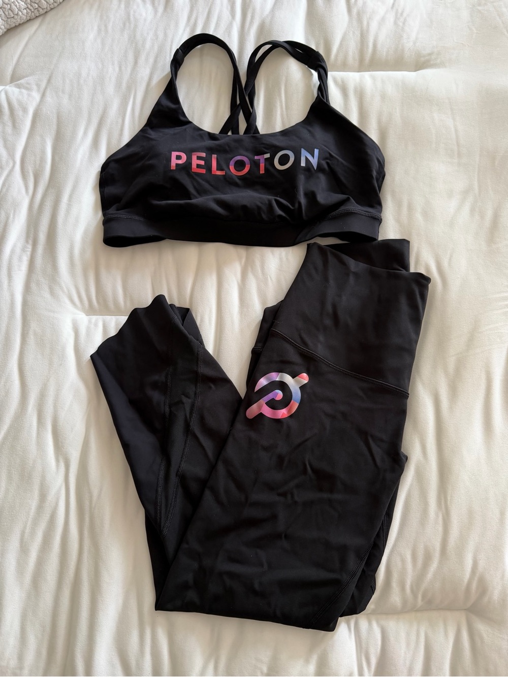 Peloton Black Sports Bra & Leggings Set with Pink-Purple Gradient Logo